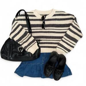 Super soft cream and black billabong cropped striped sweater